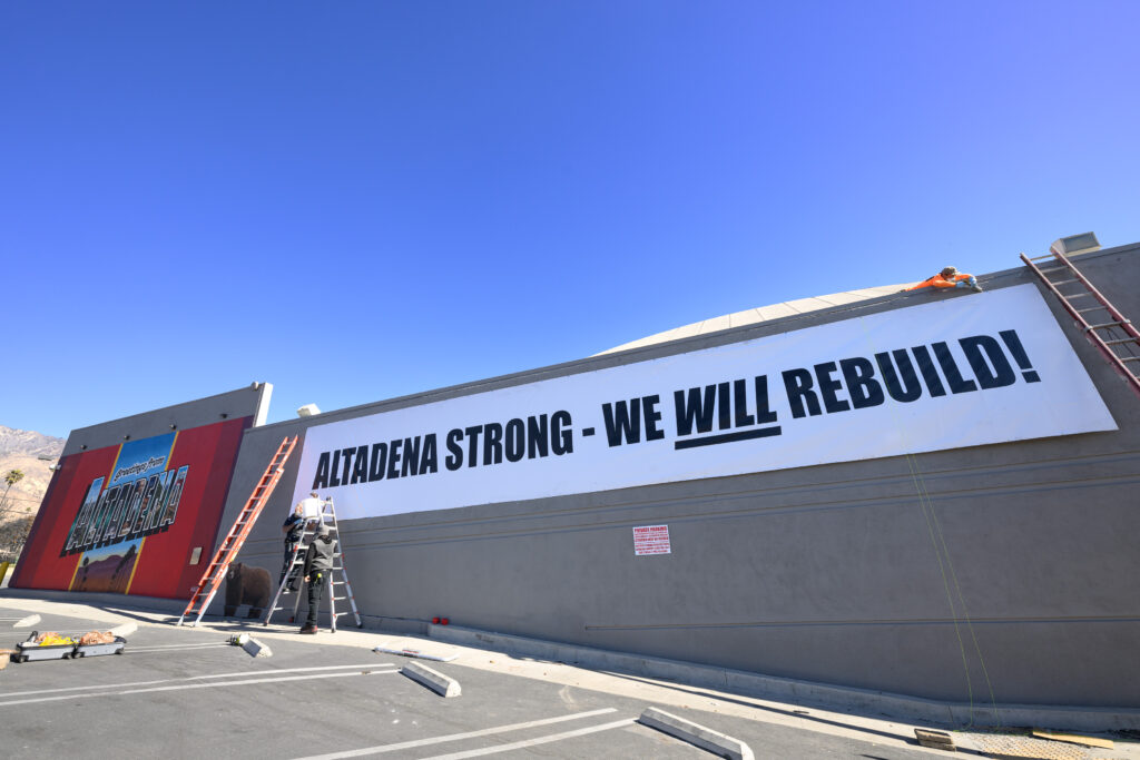 Barger Applauds Grand Re-Opening of Grocery Outlet in Altadena